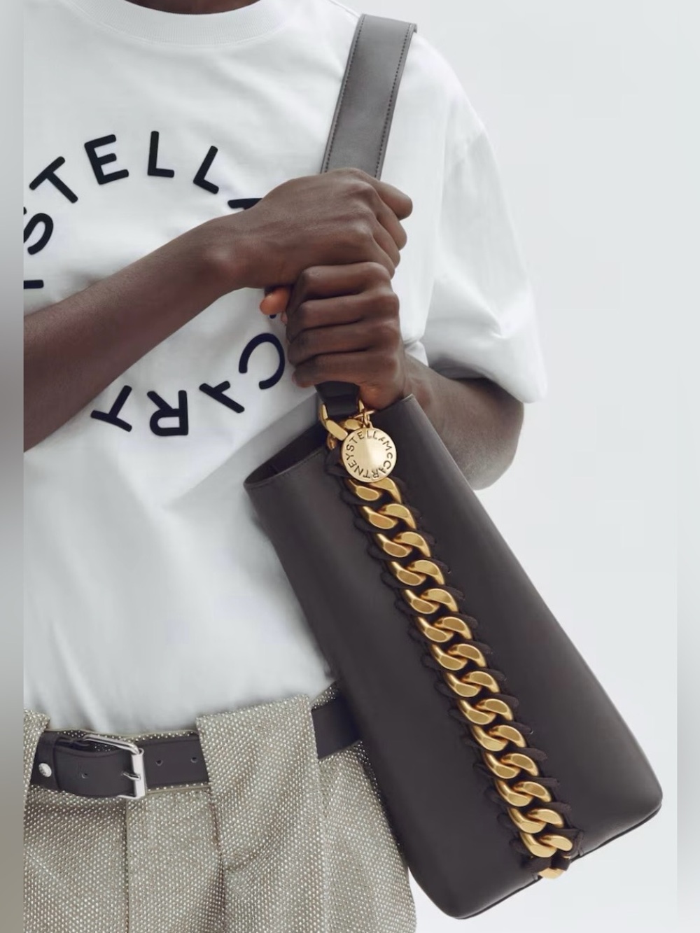 STELLA MCCARTNEY H&M
CHAIN-DETAIL SHOULDER BAG
